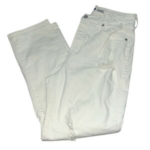 Old Navy White Women’s Straight Leg Jeans Size 10 | Ripped Denim